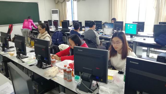 说明: \\Xcb002\待上稿件\2018.04.25计数学院开云在2018年美国大学生数学建模竞赛中喜获2项二等奖新闻稿件\参赛中的学生2.jpg